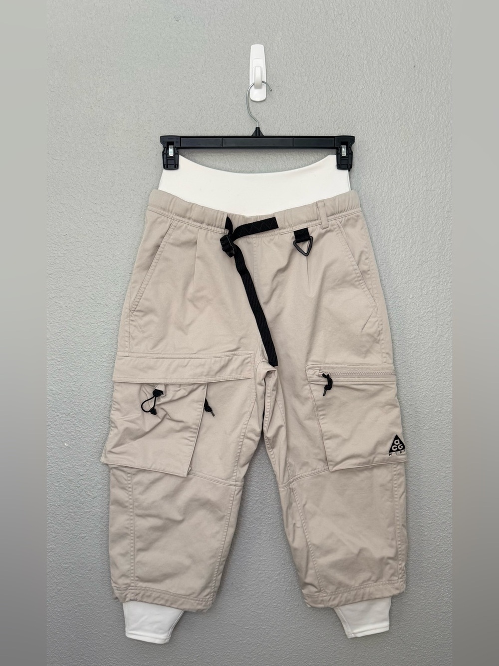 Nike ACG | Woven Baggy Cargo Pants | Moon Particle/Summit White | Size Small - Picture 3 of 8
